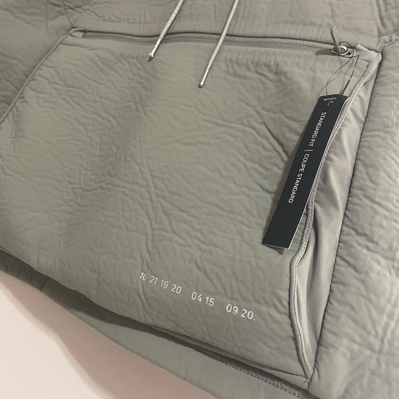 NWT Nike Tech Pack Cropped Hoodie - Picture 5 of 6